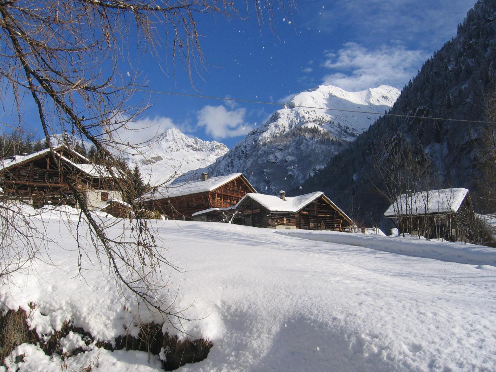 Baita Reale Alagna Valsesia Esterno foto